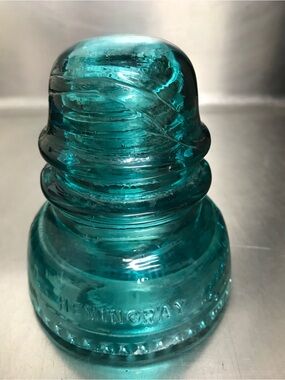 Vintage Hemingray No. 40 Aqua Glass Insulator - GUC